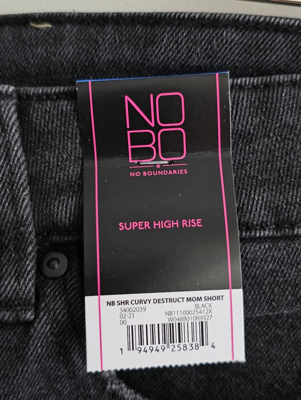 NOBO Black Curvy Distressed Mom Shorts Super High Rise Curvy Size 21 NWT - Picture 3 of 11